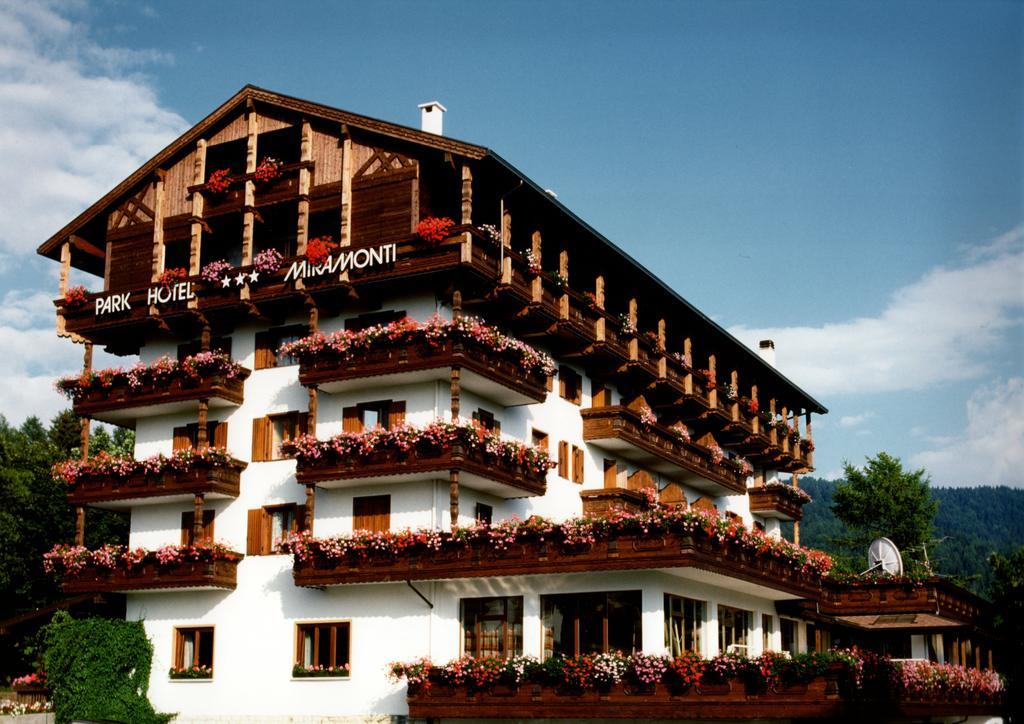 Park Hotel Miramonti 福尔加里亚 外观 照片