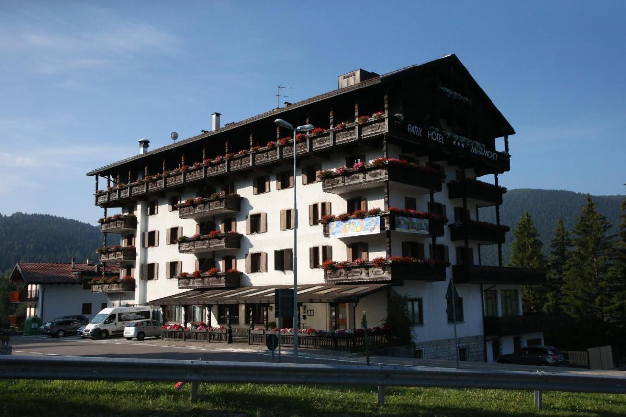 Park Hotel Miramonti 福尔加里亚 外观 照片